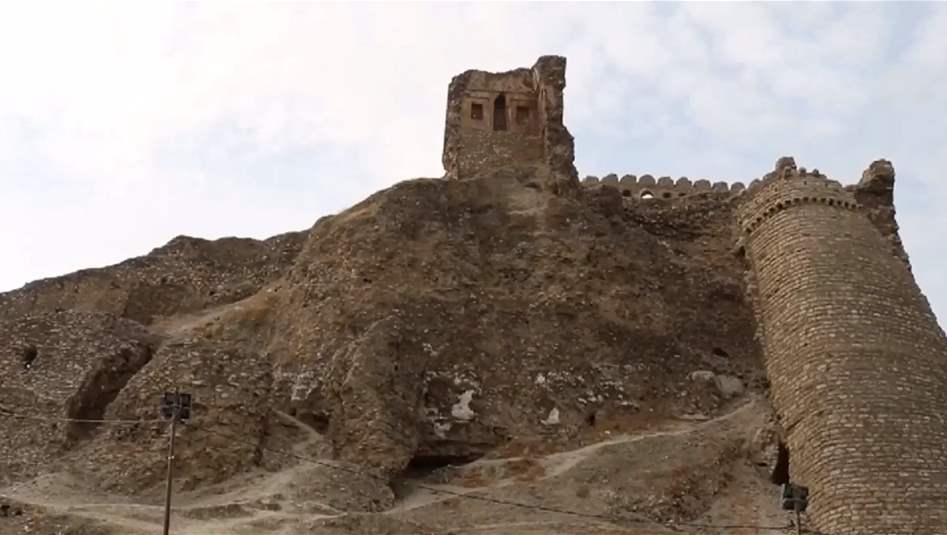قلعة "باش طابيا" التاريخية في خطر.. فيديو