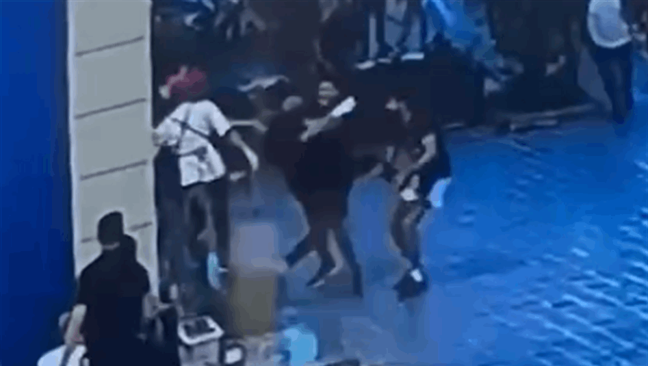 لقطات جديدة من الهجوم على مقهى "رضا علوان" في الكاظمية