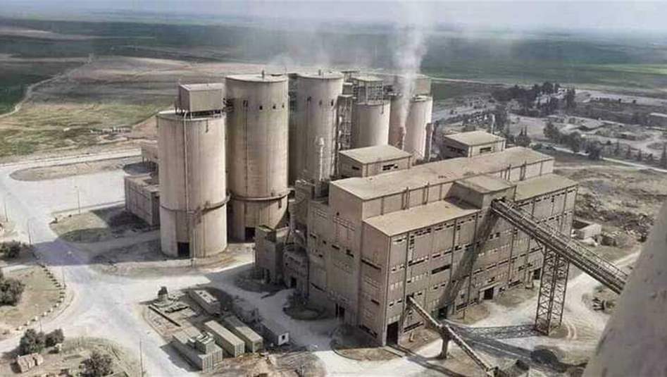 بالفيديو.. فوضى في معمل للسمنت بنينوى