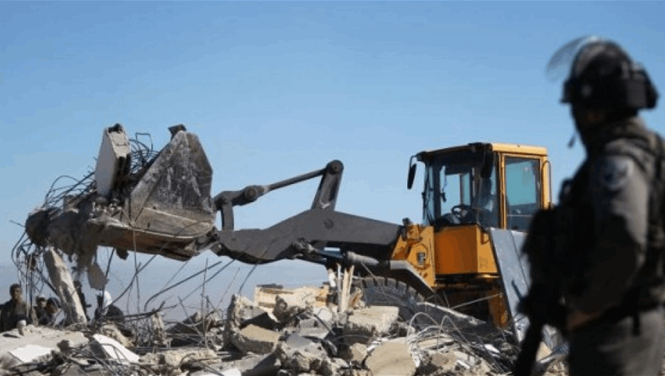 جرافات البلدية تجتاح مناطق عشوائية في البصرة... "سرايا السلام" لعناصرها باقسام التجاوزات: اطلبوا النقل وارفعوا صور ال الصدر!