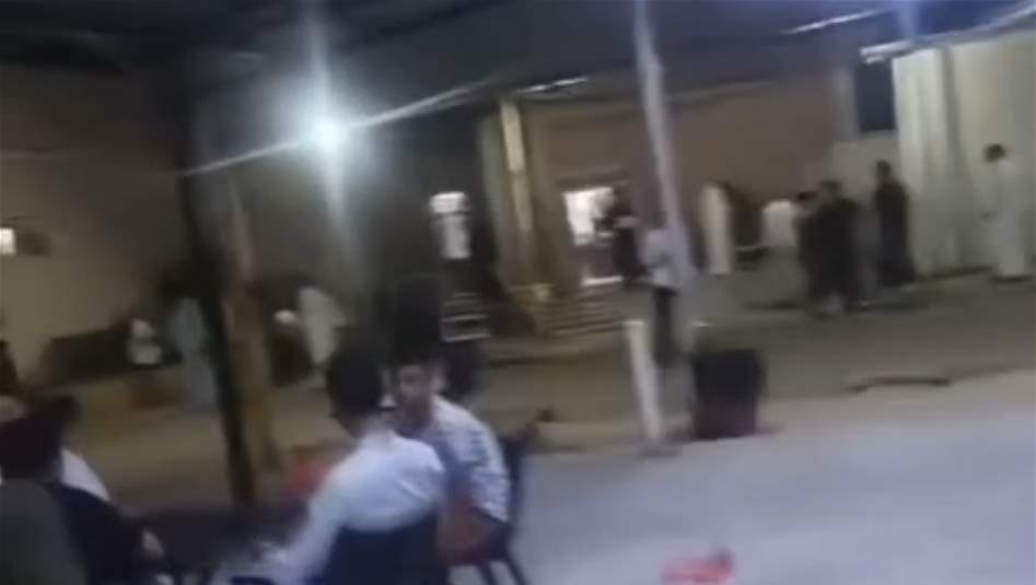 مرضى يجلبون مراوح شحن لمستشفى بالنجف بسبب عطل أجهزة التبريد