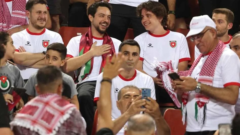 شاهد احتفال ولي عهد الأردن وشقيقه بالتأهل الى كأس العالم (فيديو)