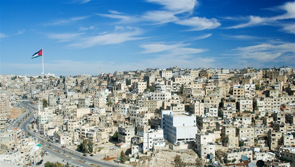 سماع اصوات صفارات الإنذار في العاصمة الأردنية عمان