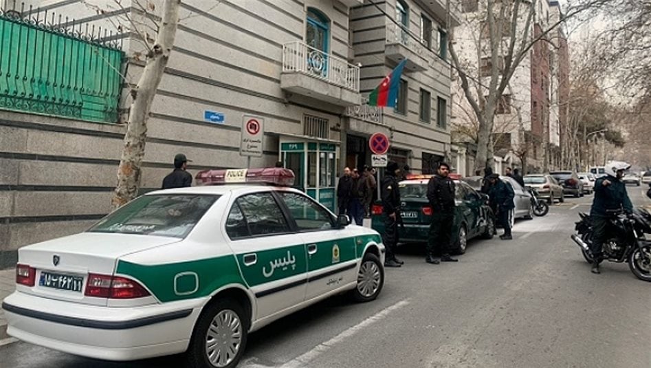 شاهد بالفيديو.. مطاردة دامية لاعتقال عميلا للموساد على طريق طهران-قم