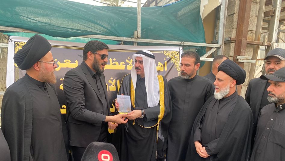 برئاسة الجابري.. وفد من مكتب السيد الصدر يكرم أحد الموكب بالأعظمية (صور)