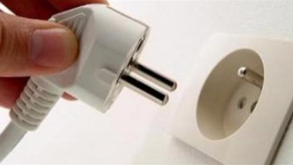 5 أجهزة يجب فصلها عن الكهرباء قبل مغادرة المنزل لأيام