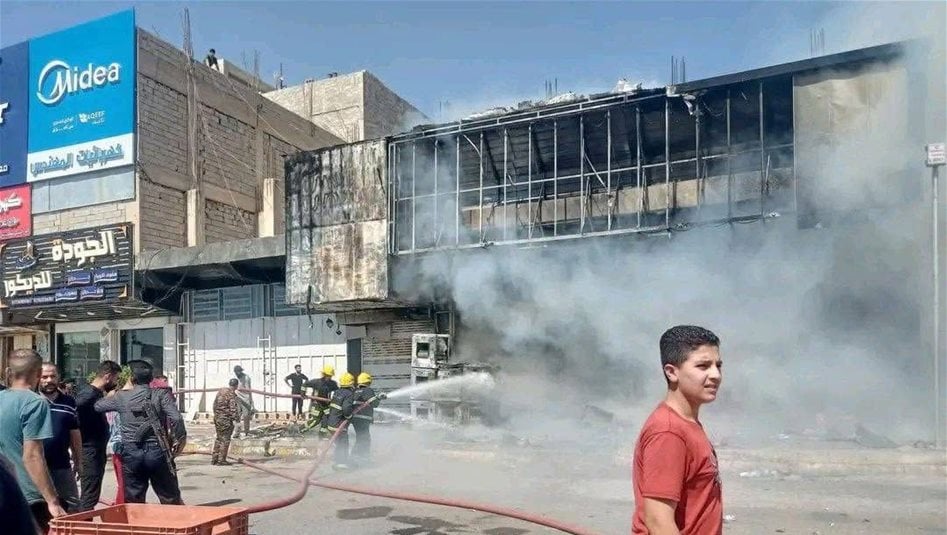 حريق كبير يلتهم محلات تجارية وسط تكريت