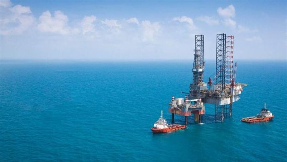 ارتفاع الأمواج يوقف البحث عن مفقودين في غرق حفار بالبحر الأحمر