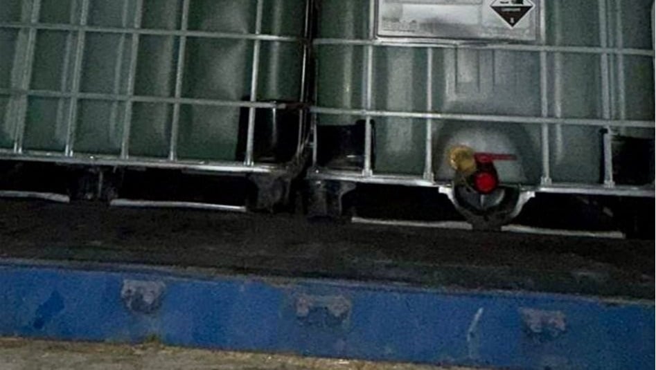 اُوهمت بانها بضائع منزلية.. العراق يحبط ادخال مواد كيميائية خطرة قابلة للاشتعال