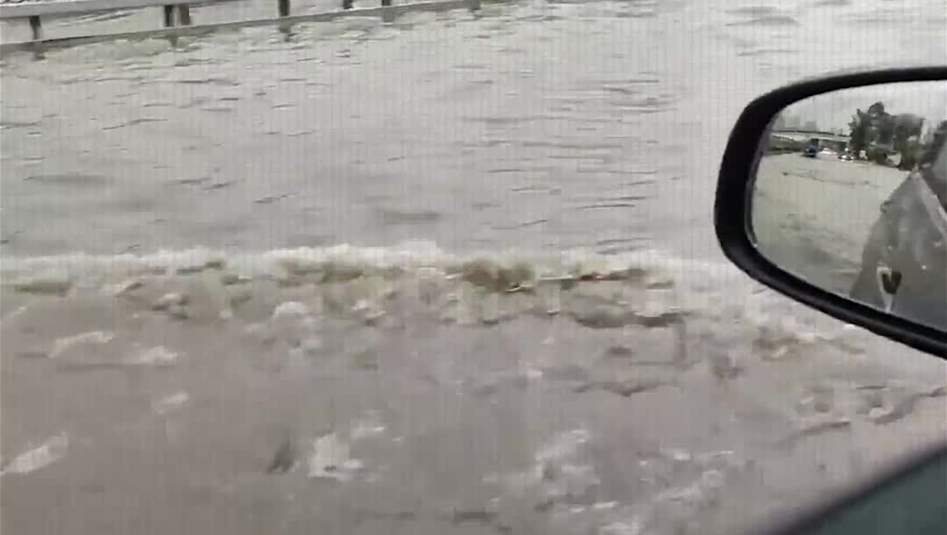 بالفيديو.. فيضانات غير مسبوقة في موسكو