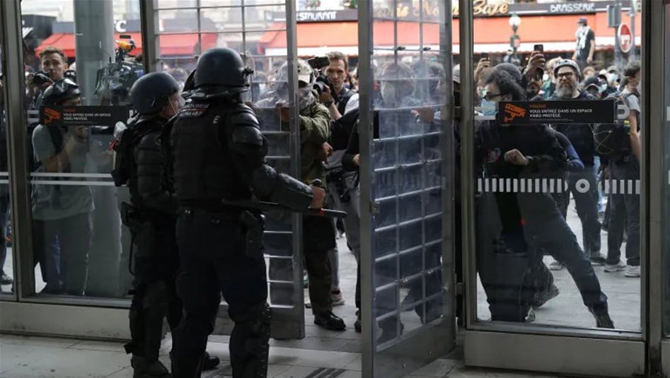 فرنسا تشهد احتجاجات واسعة: عشرات المعتقلين في حركة &quot;لنغلق كل شيء&quot;