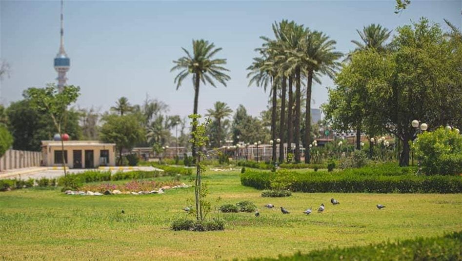 بمعول الاستثمار تُهدمُ الحدائقُ العامةُ.. منطقة اليرموك شاهدة على الحادثة (فيديو)