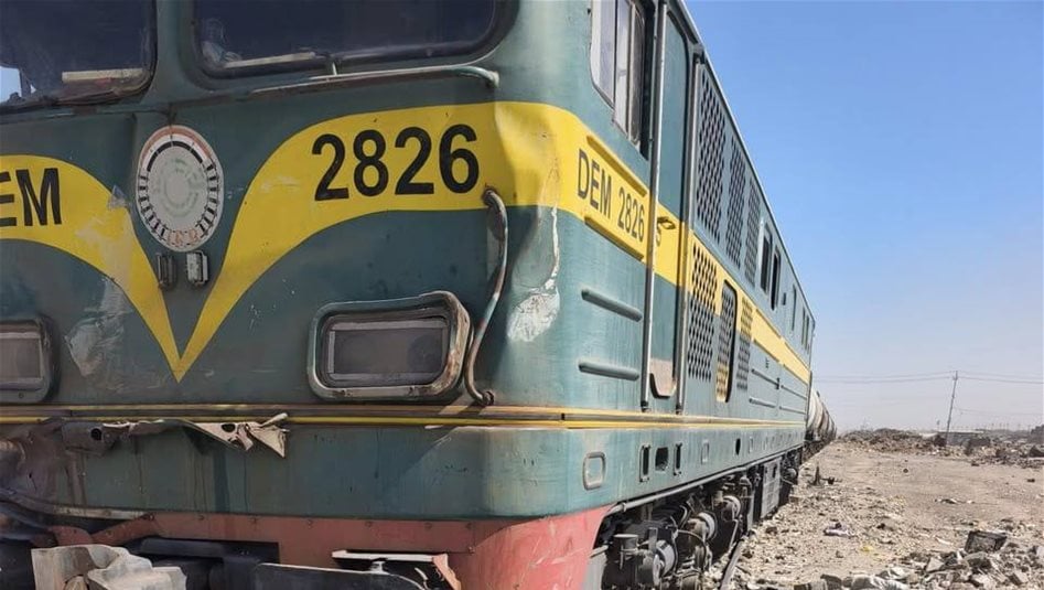 انحراف قطار نفطي عن مساره يقطع طريقا رئيسيا غربي البصرة