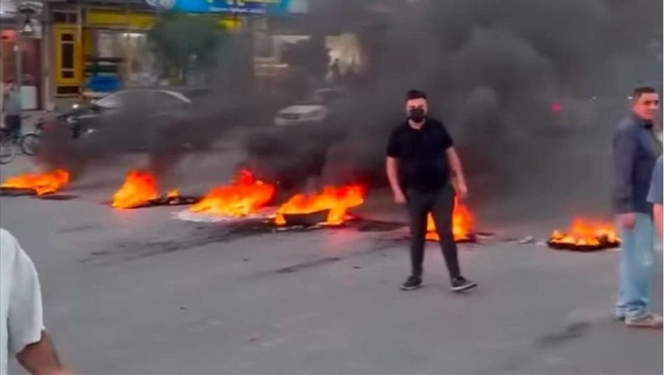 تظاهرات في كركوك وقطع طريق المطار احتجاجاً على خصخصة الكهرباء
