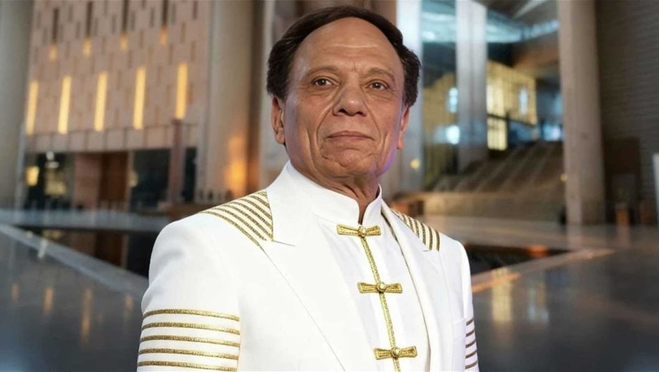 الفنان عادل إمام بالزي الفرعوني.. صورة تثير ضجة على السوشيال ميديا