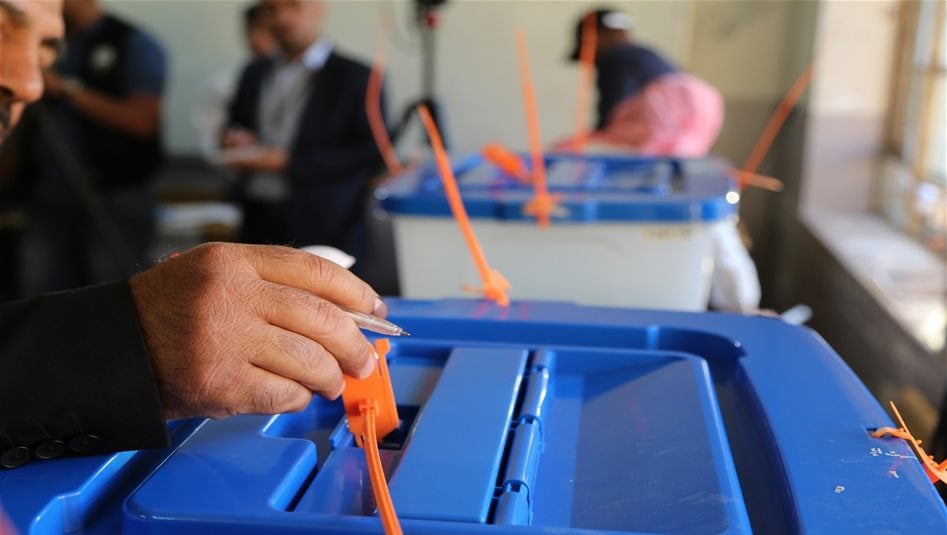 انتخابات الغد.. حديث عن الخطط الأمنية وتأمين مخازن المفوضية 