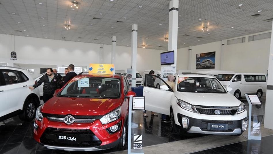 بين ضجيج البنزين وصمت السيارات الكهربائية… أيهما أفضل في بغداد