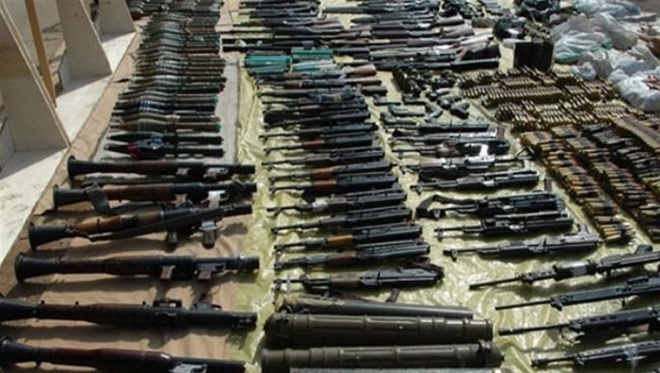 بعد سحب اكثر من 43 الف قطعة.. انشاء بنك معلومات للاسلحة بالعراق