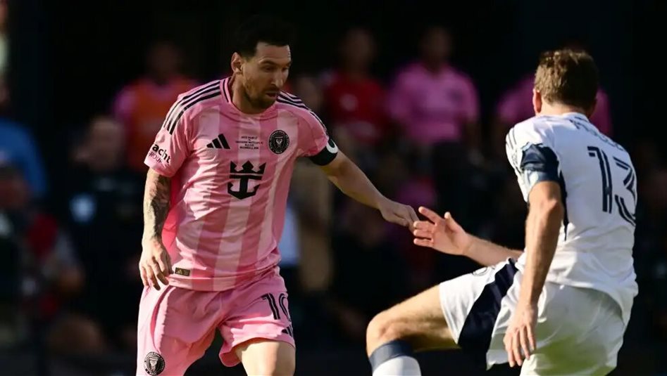فريق ميسي يتوج بالدوري الأمريكي للمرة الأولى