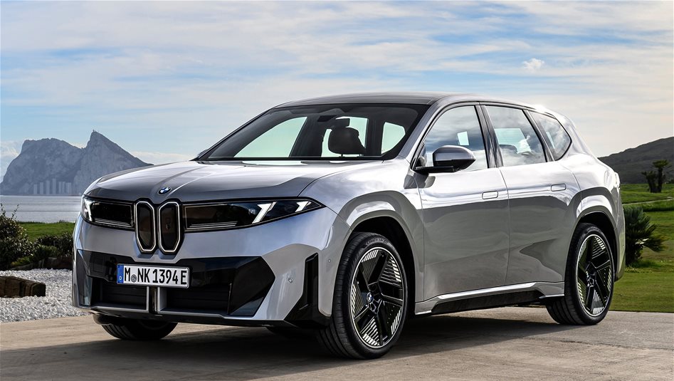 بي أم دبليو iX3 الجديدة: ثورة كهربائية بأحلام أكبر من الواقع؟ 
