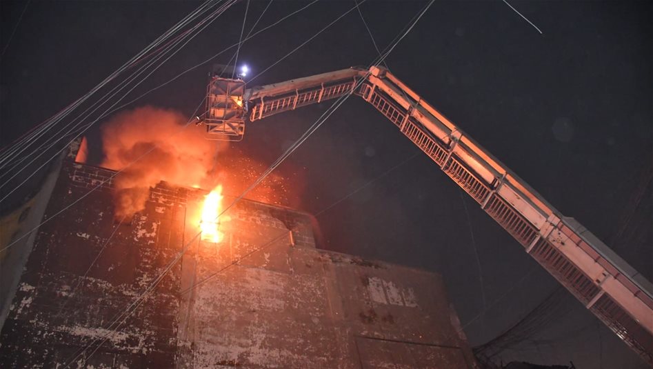 في بغداد.. السيطرة على حريق اندلع داخل مبنى سينما