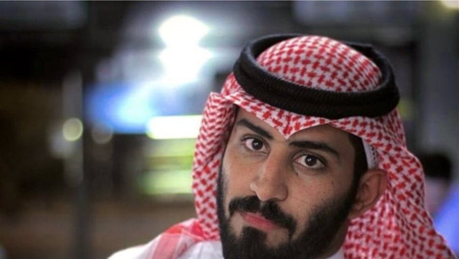 "سأستطيع السير والركض كحال الاخرين".. صانع محتوى يحقق حلم طفلة شامية (فيديو)