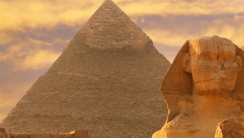 عالم الزلازل الهولندي ينشر فيديو مثير عن الاهرامات بمصر