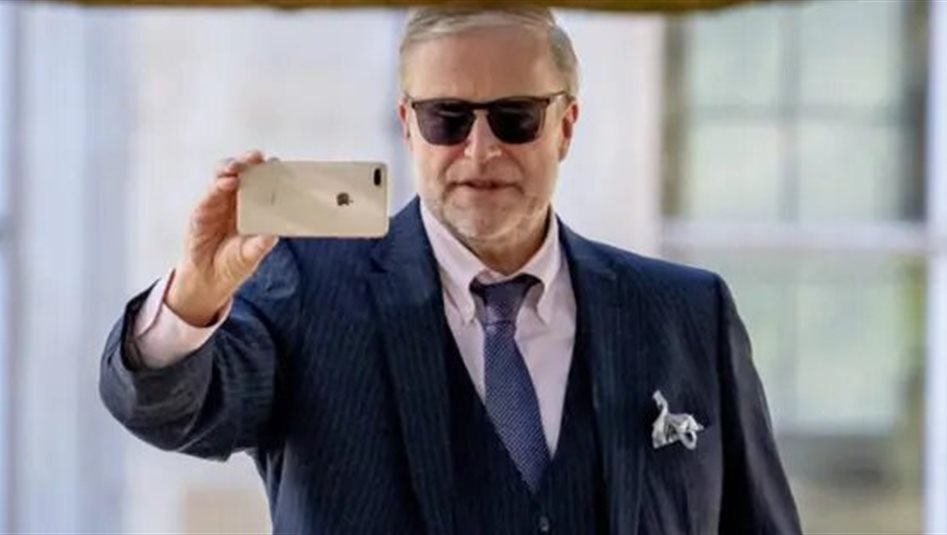 الاطاحة باكبر محتال عاطفي.. جنى 1.3مليون دولار من النساء باسم "الحب" 