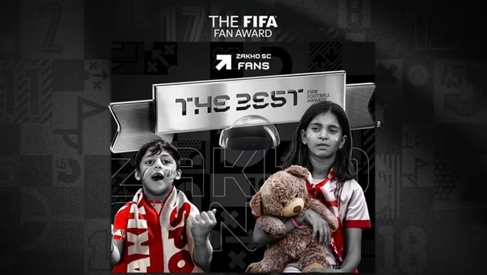 بعد فوزها بجائزة الفيفا.. جماهير زاخو تتلقى إشادات واسعة من الأندية العراقية 
