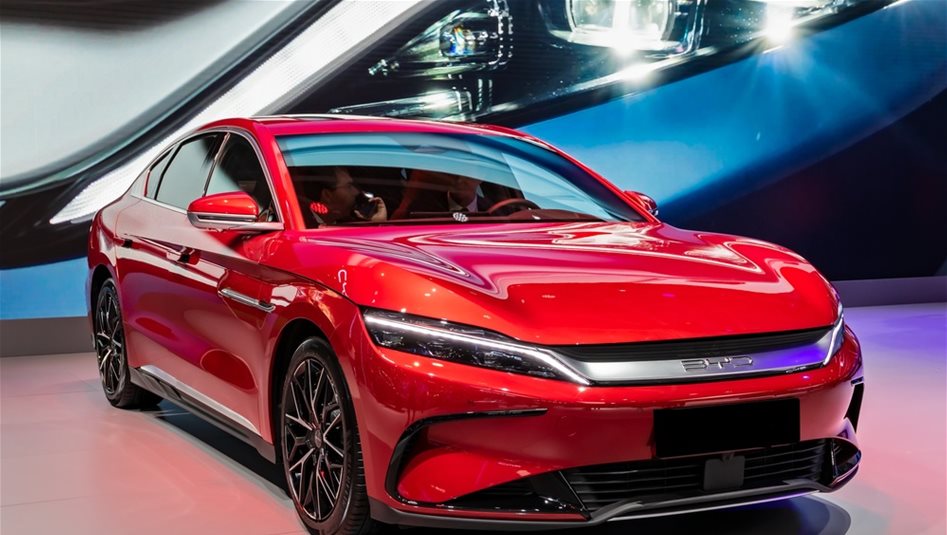 السيارات الصينية جواسيس متنقلة