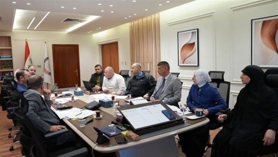 اجتماع حكومي حول تحقيق التوازن في رواتب ومخصصات الموظفين 