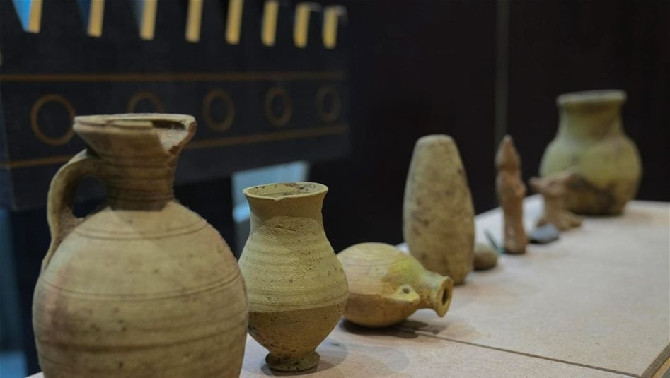 الأمطار تكشف كنوز بابل.. ضبط 380 قطعة أثرية في موقع بورسيبا