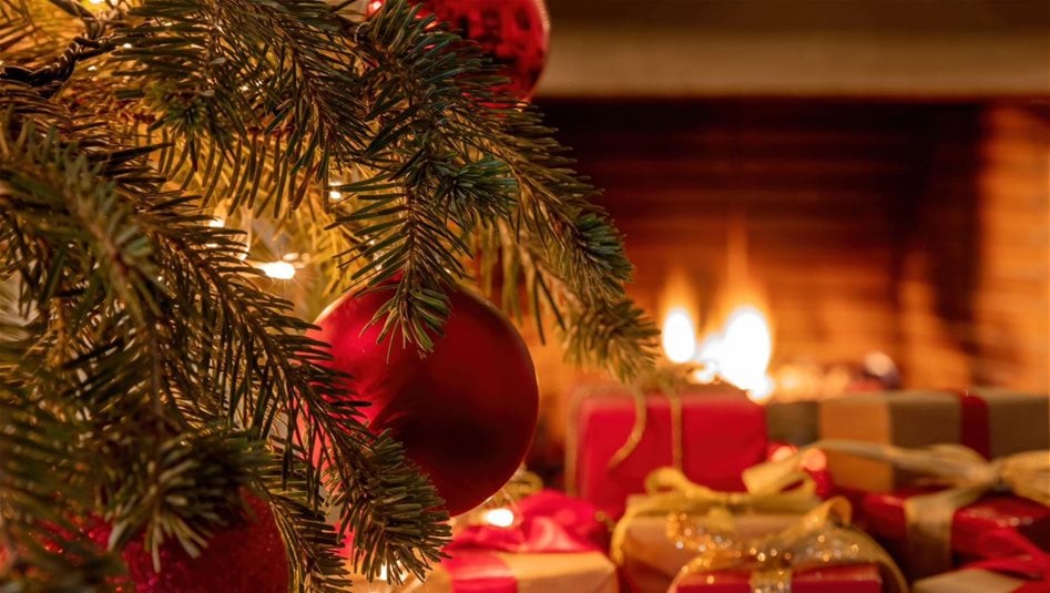 من الأهل إلى الزملاء: إليك أجمل عبارات التهنئة بمناسبة عيد الميلاد المجيد 2025