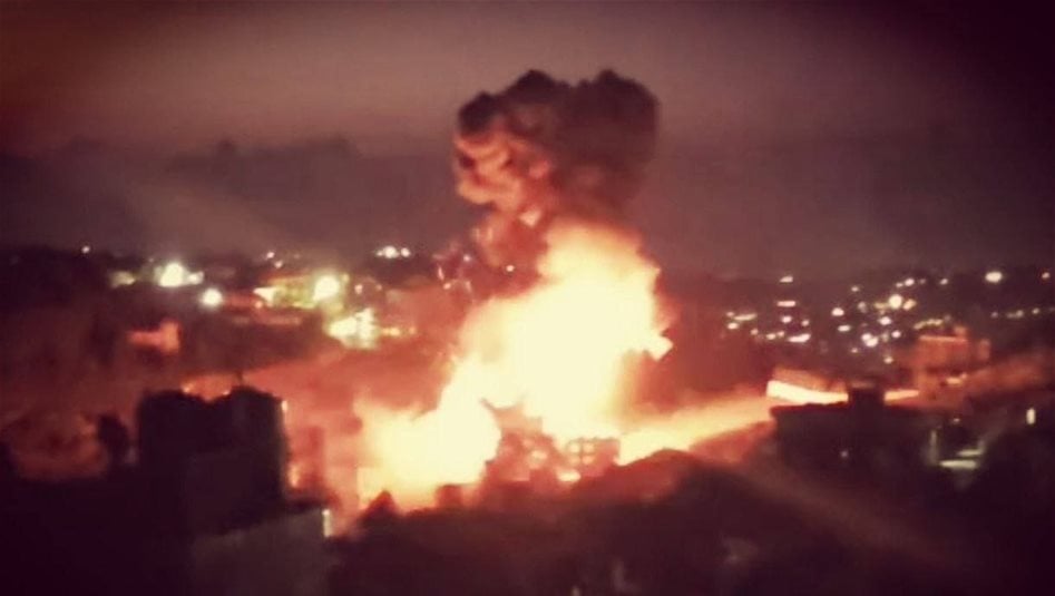 "حزام ناري".. غارات إسرائيلية تستهدف بلدة كفر حتى جنوب لبنان