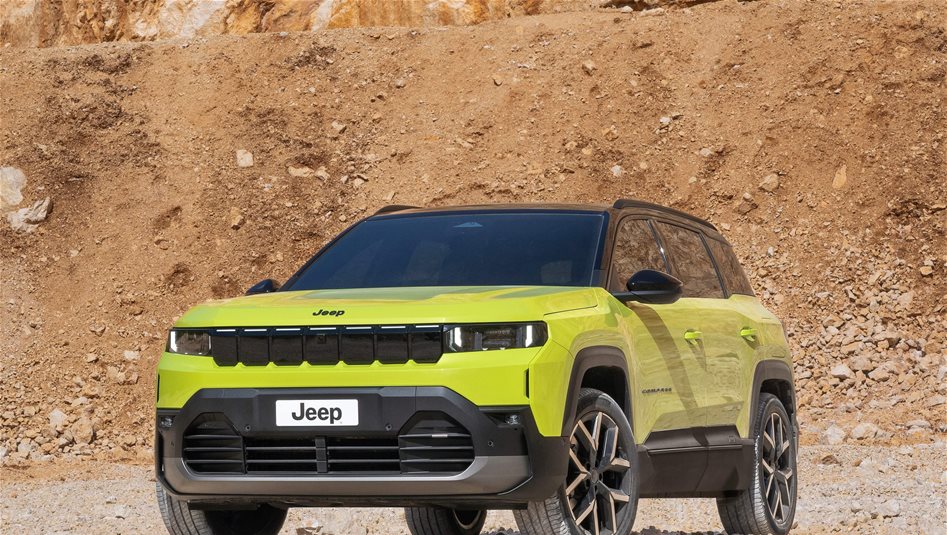 جيب كومباس الجديد: قفزة تقنية كبيرة مع تحفظات على التصميم الداخلي 