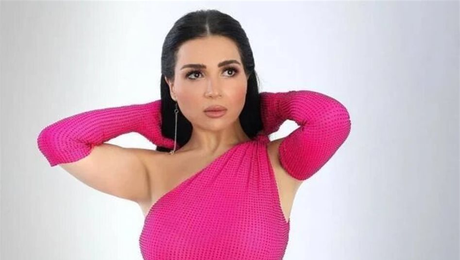 أحمد تيمور يبعث رسالة حب الى زوجته مي عز الدين