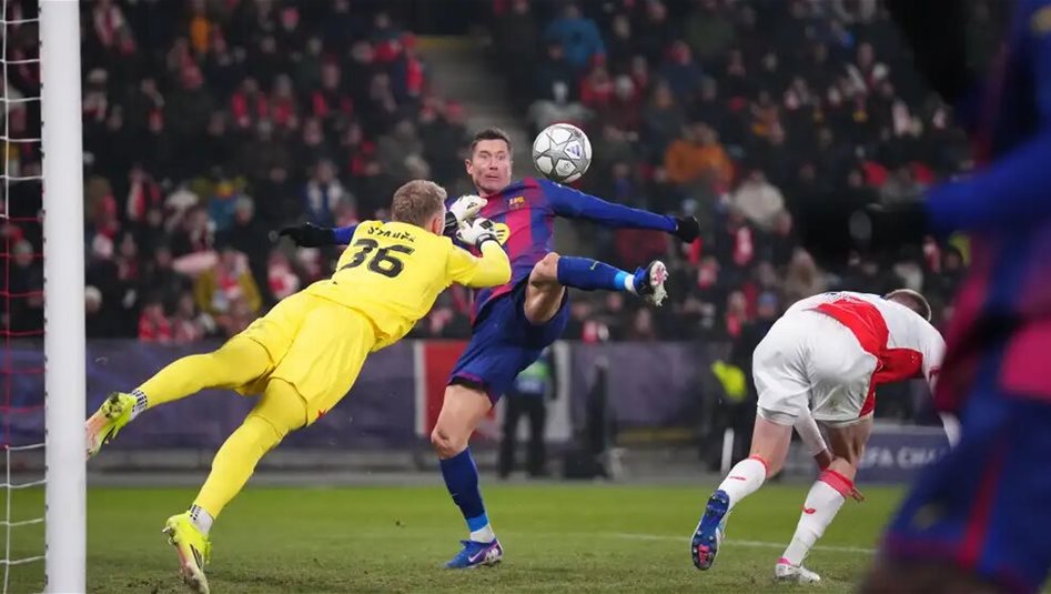 برشلونة ينجو من فخ سلافيا بدوري أبطال أوروبا