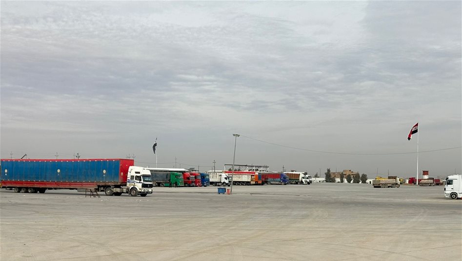 شاهد.. استمرار الحركة التجارية في منفذ القائم الحدودي مع سوريا