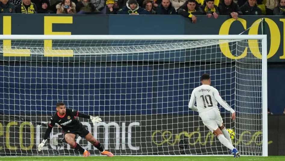 مبابي يقود ريال مدريد لهزيمة فياريال وتصدر الدوري​