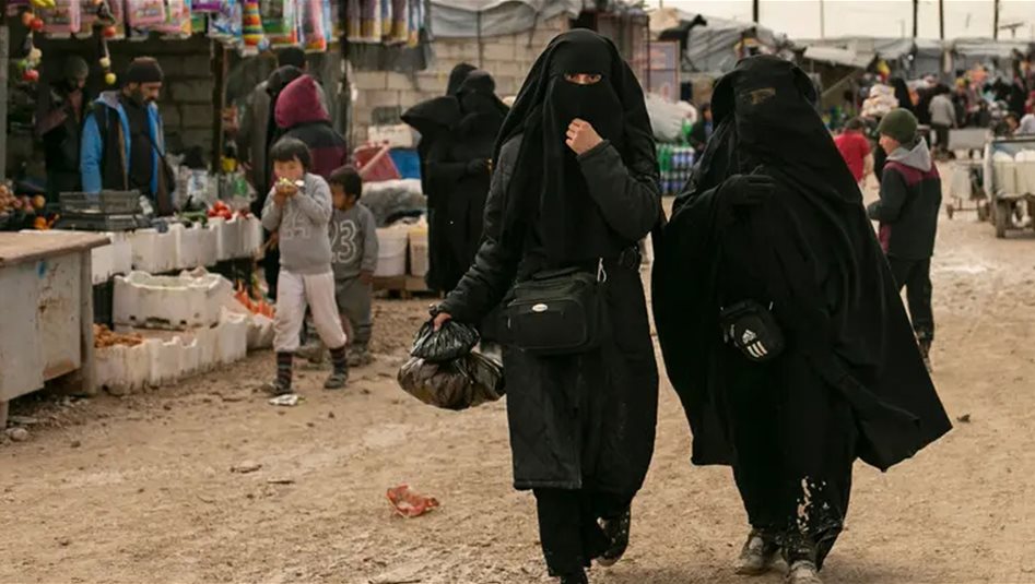 معلومات عن فرار أفراد وعائلات من تنظيم quot;داعشquot; من مخيم الهول 