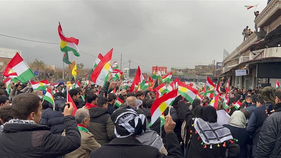 تظاهرات كبيرة في السليمانية دعماً لـ"روجافا"