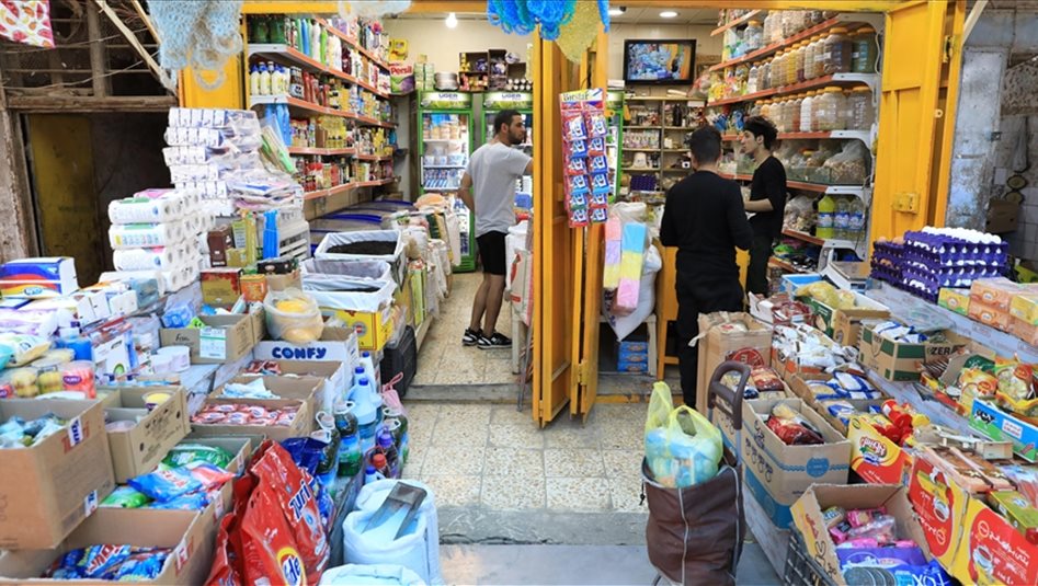 العراق يمنع استيراد 28 منتجا غذائيا 