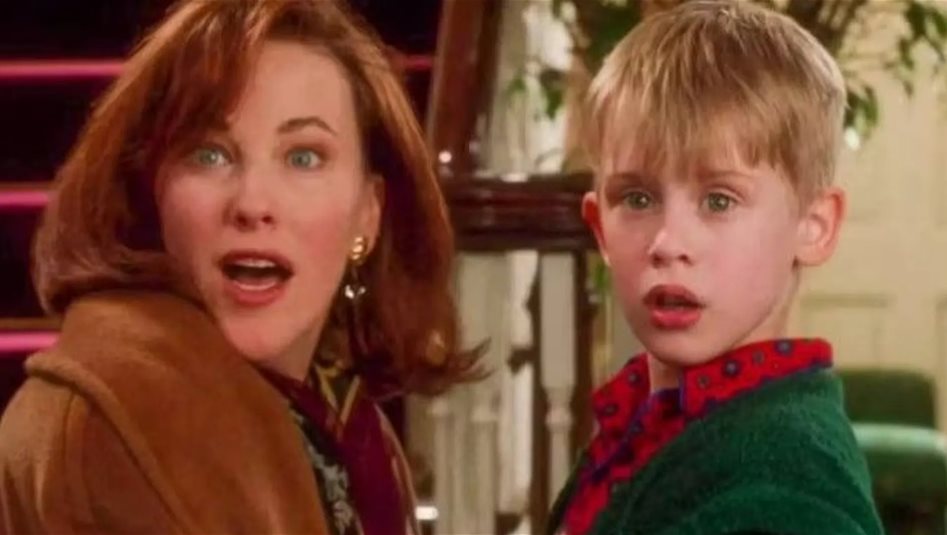 وفاة بطلة "هوم ألون"