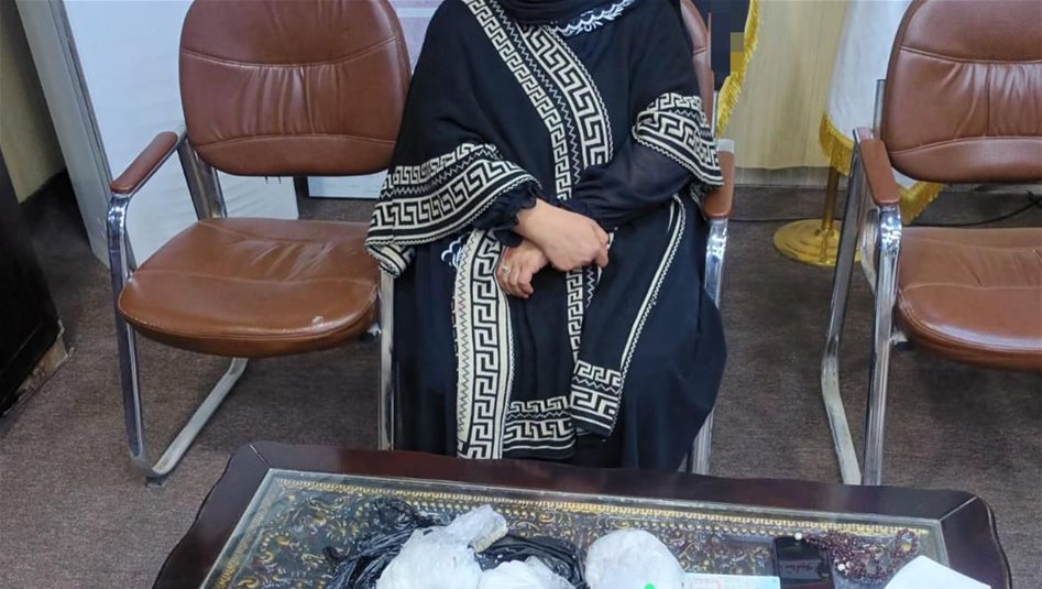 خبأتها في نعليها.. احباط تهريب الكرستال والمارجوانا بحوزة مسافرة عراقية