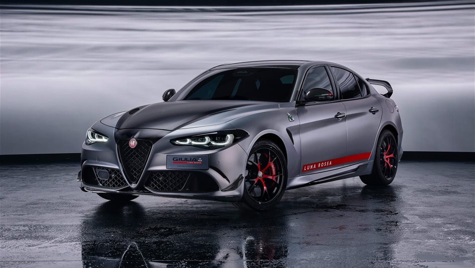 ألفا روميو جوليا كوادريفوليو "لونا روسا": جميلة حد الإبهار… ومخيبة بقدر الطموح