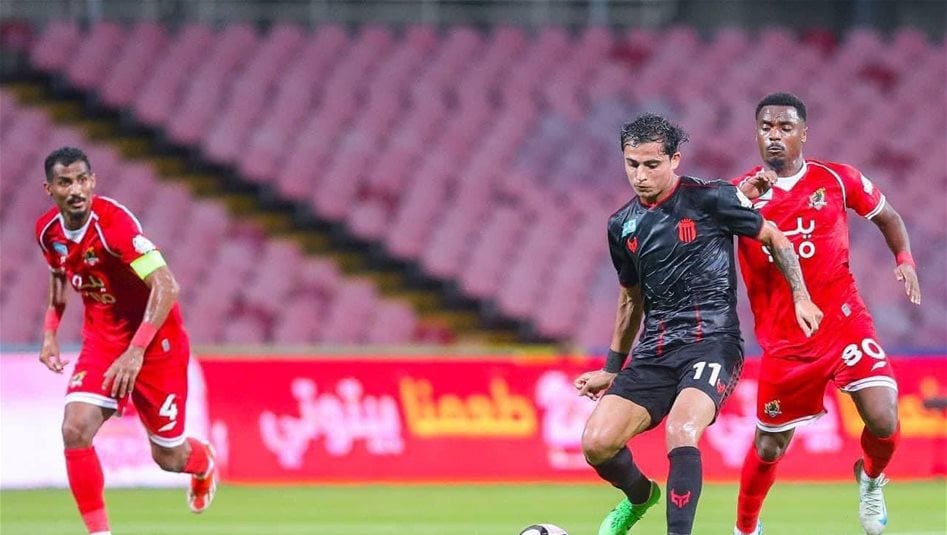 بايش يجتاز الفحص الطبي في quot;الظفرةquot; الإماراتي تمهيداً للإعلان الرسمي 