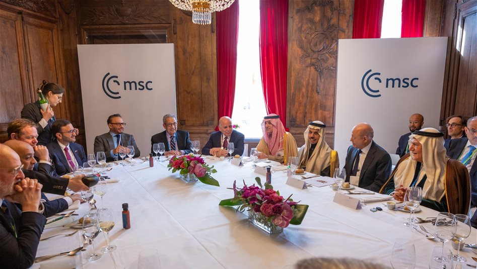 العراق – وزير الخارجية: المنطقة بأكملها تنتظر نتائج المفاوضات الإيرانية الأمريكية