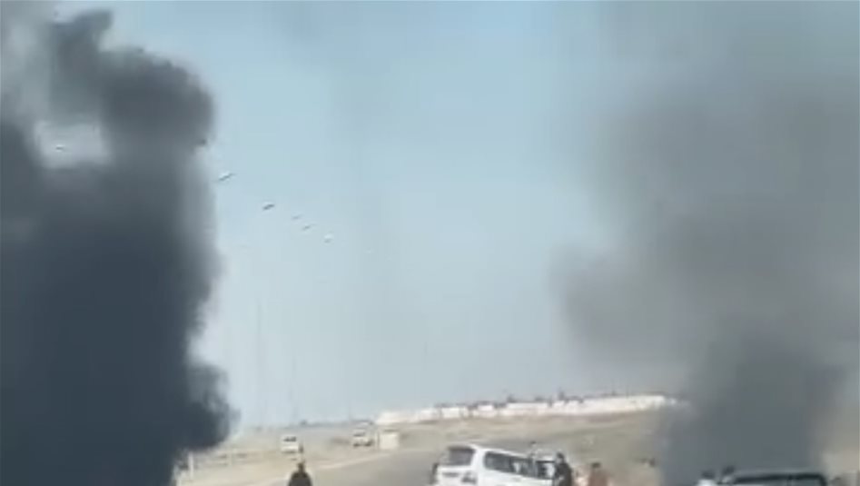 السرعة تحصد الأرواح مجددا… وفاة جميع ركاب عجلة بحادث مروع في الأنبار (فيديو)