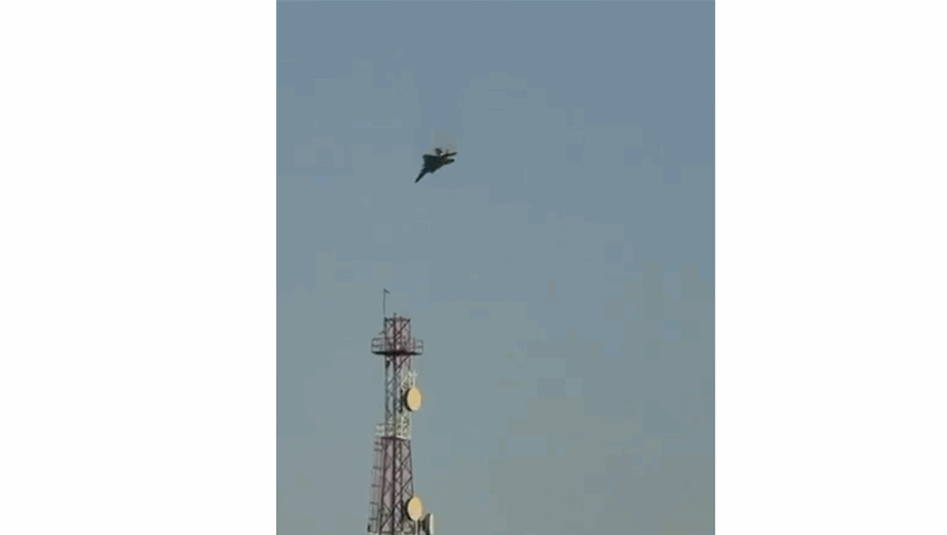 مشاهد متداولة لسقوط طائرة حربية امريكية في الكويت (فيديو)