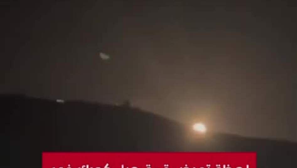 لحظة تعرض قمة جبل كورك في محافظة أربيل لهجوم بالطيران المسير